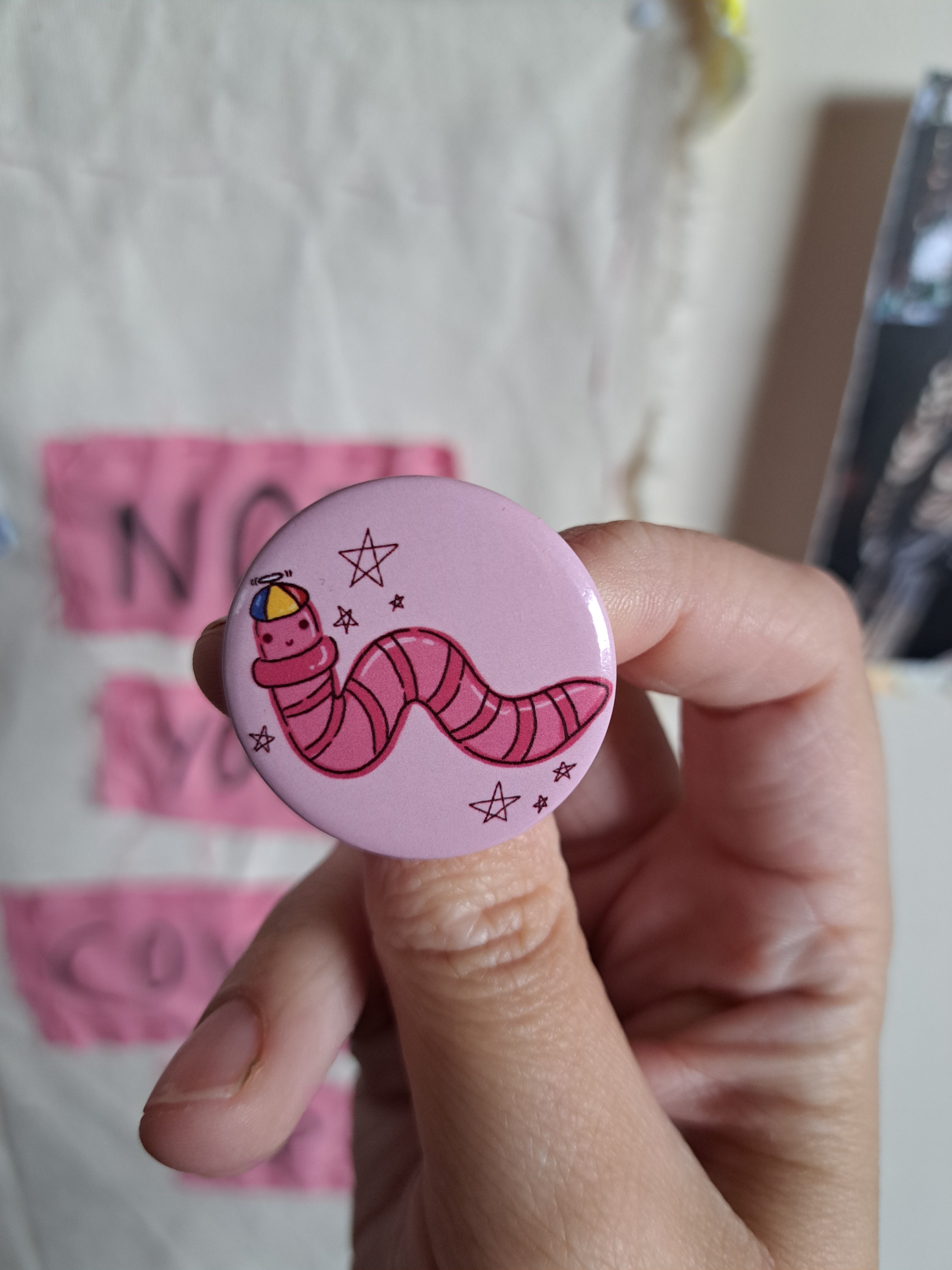 Worm badge